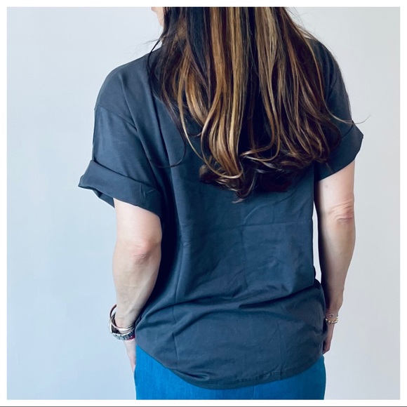 PARIS FABULOUS KISS GRAPHIC TEE - Picture 6 of 7